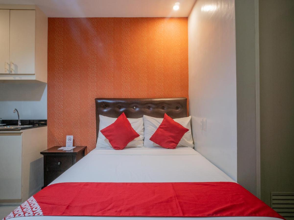 Oyo 697 Obrero Suites Davao City Extérieur photo