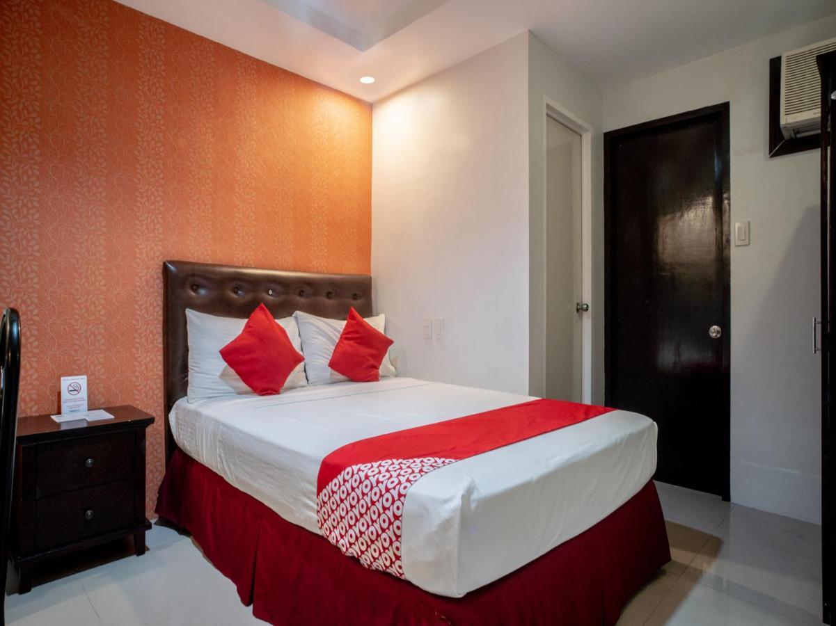 Oyo 697 Obrero Suites Davao City Extérieur photo
