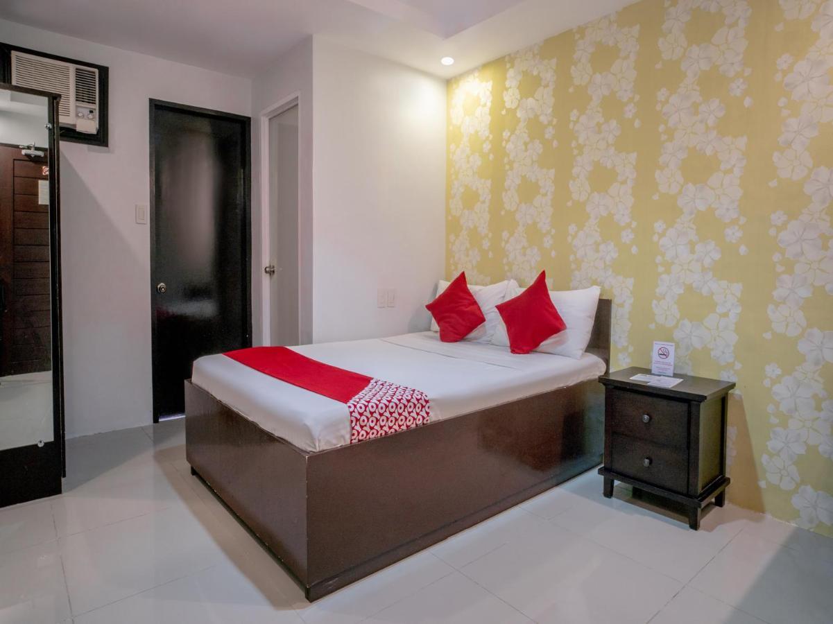 Oyo 697 Obrero Suites Davao City Extérieur photo