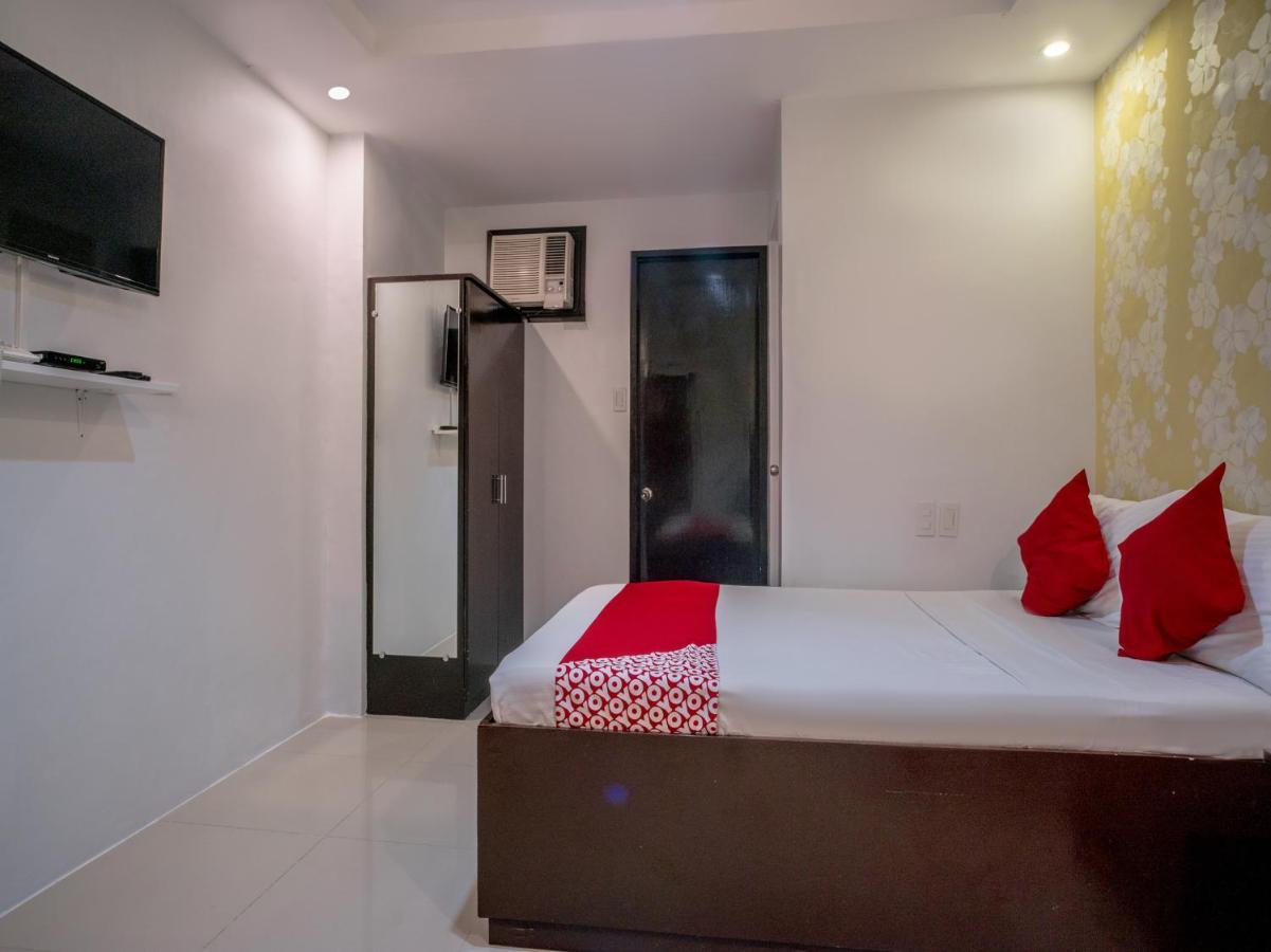 Oyo 697 Obrero Suites Davao City Extérieur photo