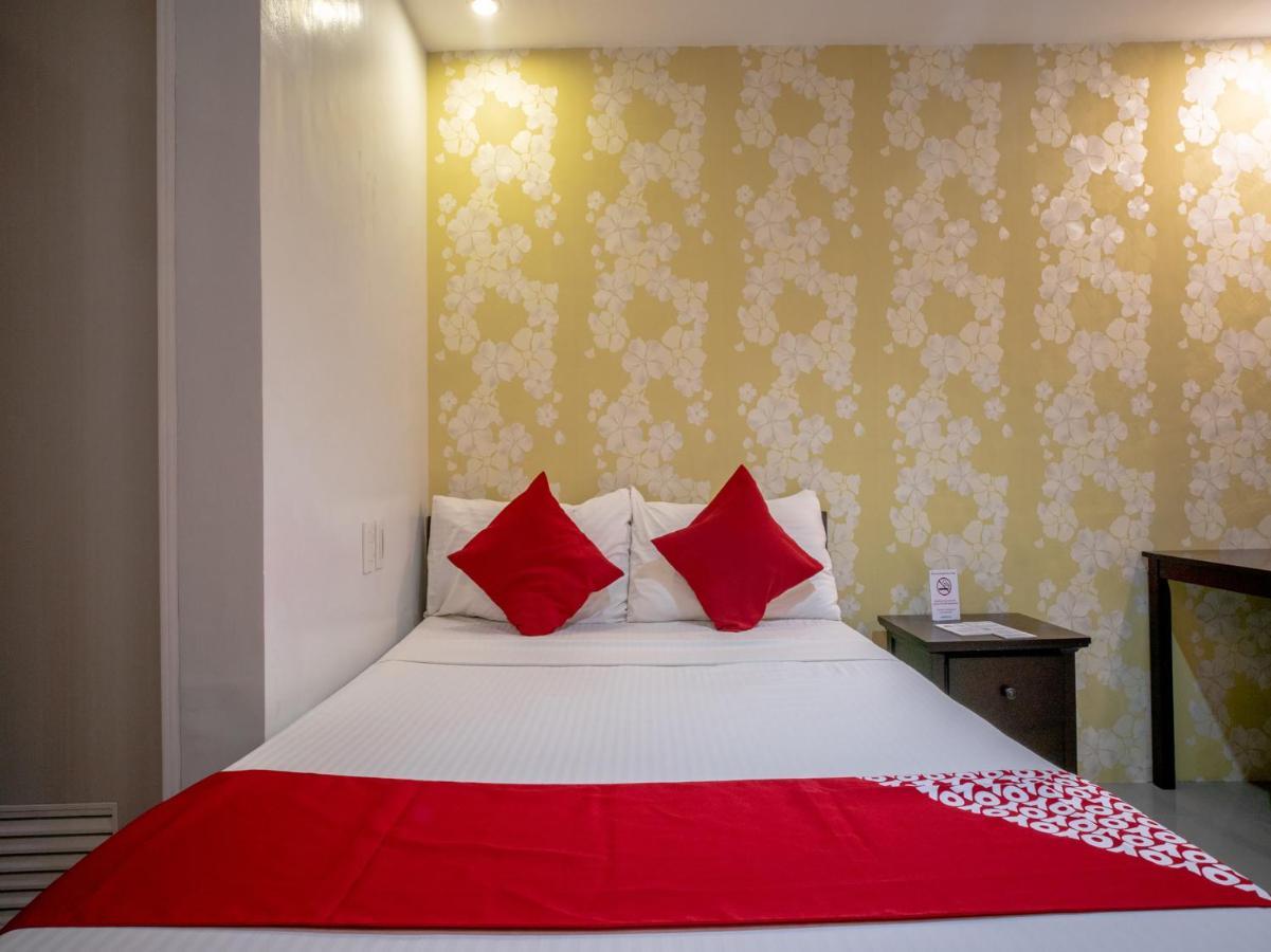 Oyo 697 Obrero Suites Davao City Extérieur photo