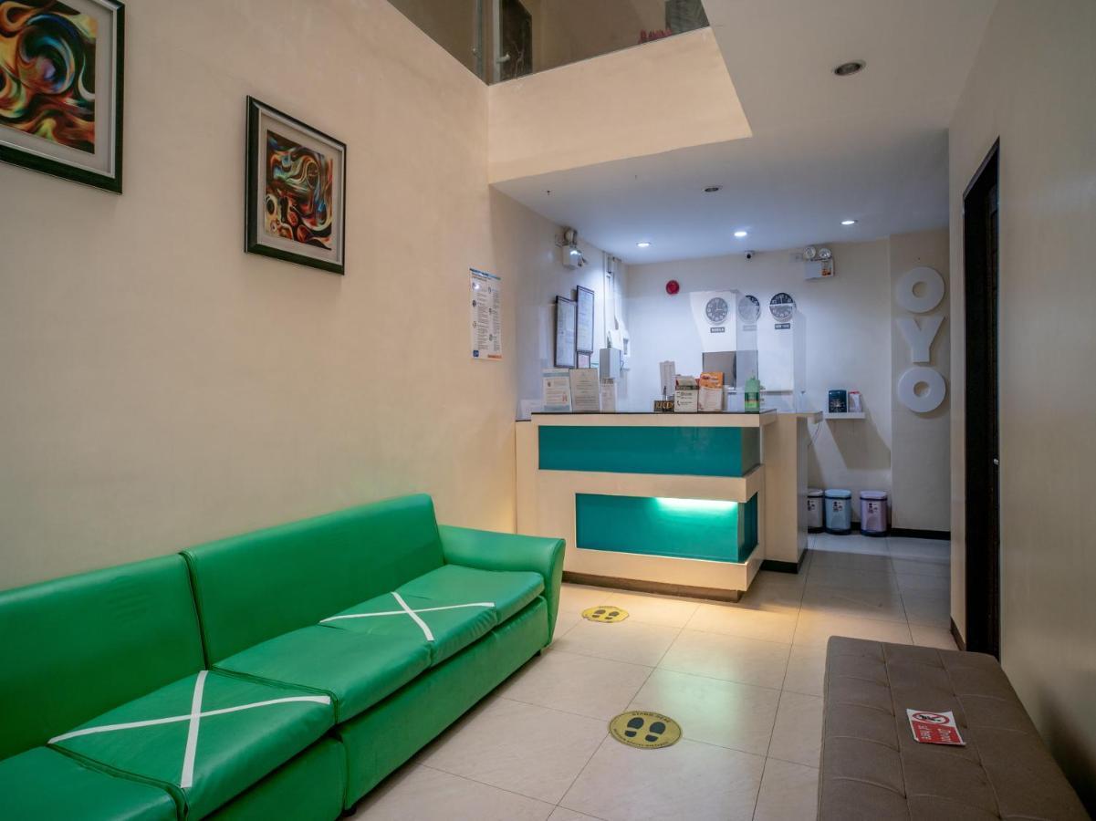 Oyo 697 Obrero Suites Davao City Extérieur photo